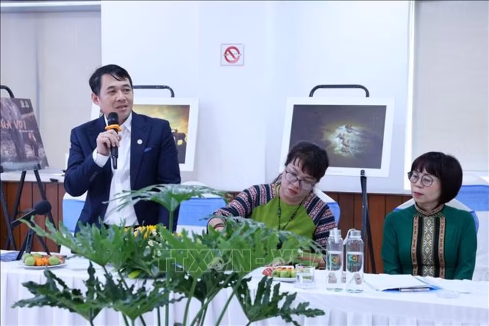 100935-vna-potal-dak-lak-hoi-thao-cau-chuyen-cua-voi-stand-1.jpg
