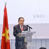 越南国会主席陈青敏在促进越意合作政策座谈会上发言。图自越通社