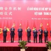 越中两国领导出席7项涉及铁路和公路领域的重要合作文件签署仪式。图自越通社