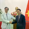 越南外交部副部长会见了欧盟驻东盟大使席姆。图自越通社