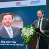 英国驻越南大使伊恩·弗鲁（Iain Frew）在活动上发表讲话时。图自人民报