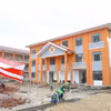 8月30日前必须完成陆地边境乡100所中小学寄宿制学校建设。图自越通社