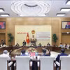 越南国会常务委员会探讨改革课程和教科书问题