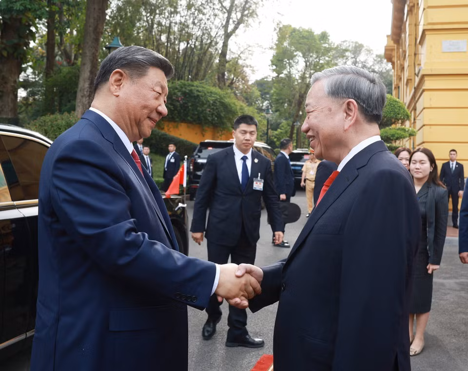 越共中央总书记苏林在河内欢迎中共中央总书记、国家主席习近平来访。图自越通社
