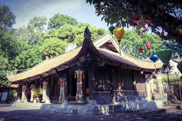 北宁省永严寺属于安子—永严—昆山—劫泊遗迹群。该寺始建于李朝,至13世纪由陈仁宗扩建,成为竹林禅派的重要佛教中心。图自越通社