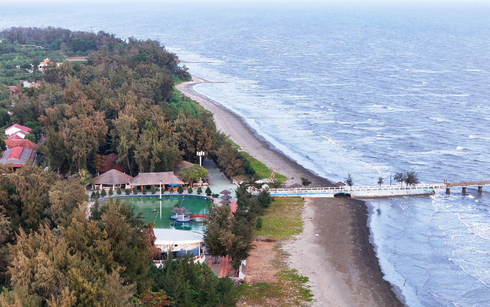 芹耶海滩的海滨旅游区。图自越通社