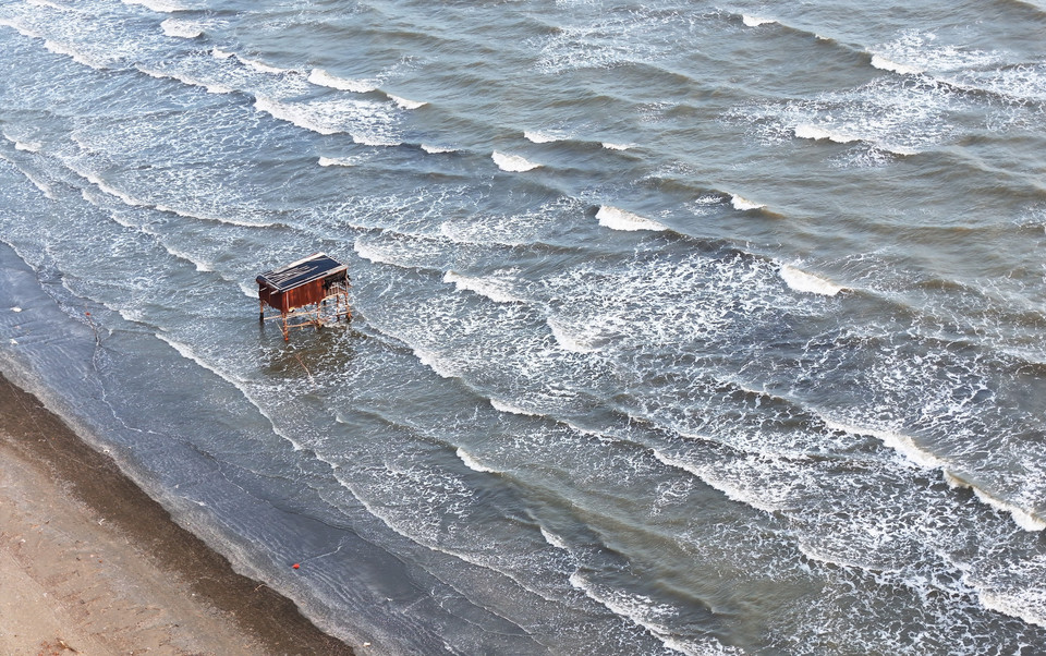 芹耶海滩是游客不可错过的旅游目的地。图自越通社