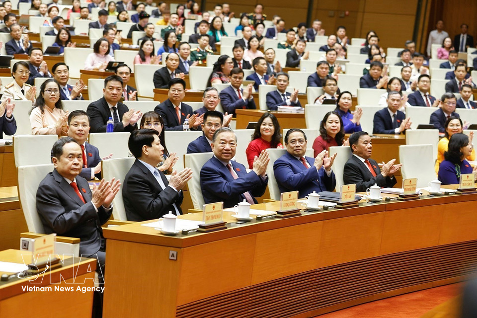 第十六届国会第一次会议于2026年4月6日上午在首都河内国会大厦隆重开幕。图自越通社