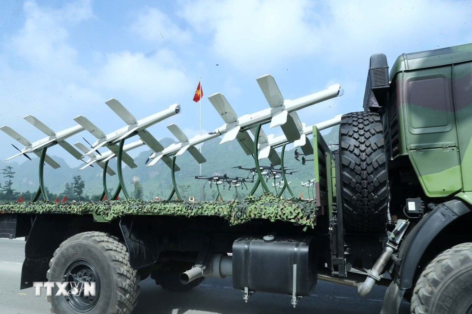 越南自主研制的无人机在合练仪式上亮相。图自越通社