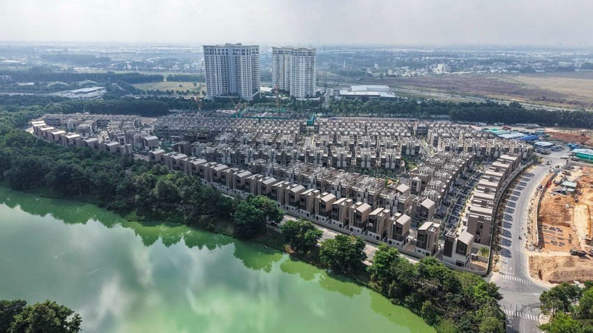 平阳省逐步确立了在越南乃至东南亚地区智慧城市发展中的亮点地位。该省注重通过“三方合作”模式来落实可持续发展战略,建设全面创新创业生态系统,吸引全社会的广泛参与。 图片:越通社