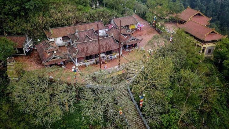 广宁省安子历史与名胜区内的花安寺,始建于李朝,历代多次修缮(2021年)。图自越通社