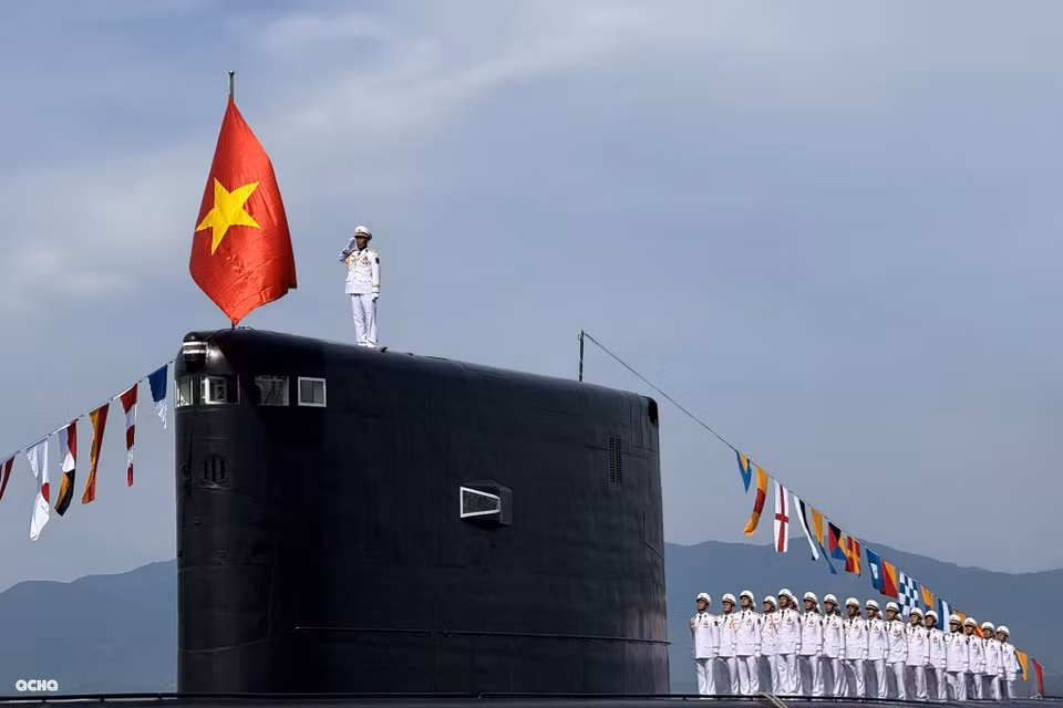 海上武装力量的海上阅兵活动令人印象深刻。图片来源：海军
