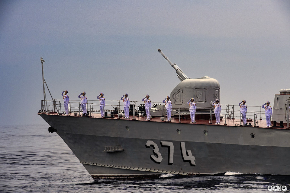 海上武装力量的海上阅兵活动令人印象深刻。图片来源:海军军种