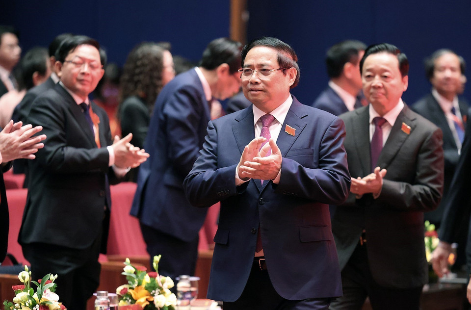 越共中央政治局委员、政府党组书记、政府总理范明政出席并主持了越共政府第一次代表大会(2025—2030年任期)预备会议。图自越通社