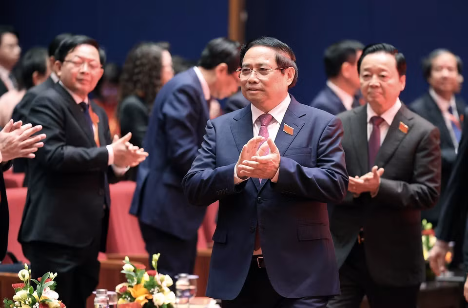 越共中央政治局委员、政府党组书记、政府总理范明政出席并主持了越共政府第一次代表大会（2025—2030年任期）预备会议。图自越通社