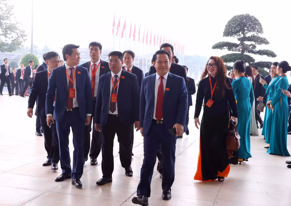 出席越南共产党政府第一次代表大会的代表们。图自越通社
