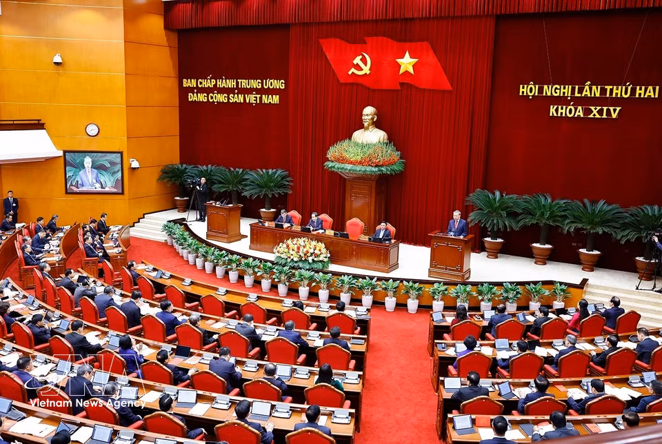 越南共产党第十四届中央委员会第二次全体会议在越南共产党中央委员会总部召开。图自越通社