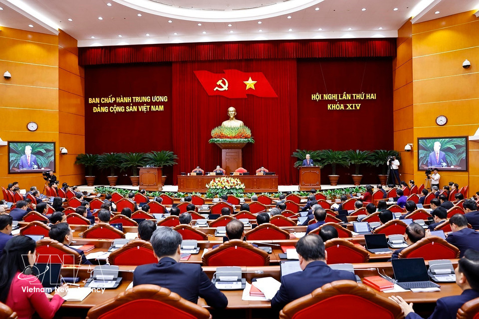 越南共产党第十四届中央委员会第二次全体会议在越南共产党中央委员会总部召开。图自越通社