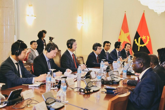 越南-安哥拉政府间联合委员会第七次会议现场。《政府电子报》供图 1nks-1711686549258406490399-1711686734837-17116867355101811044072.jpg