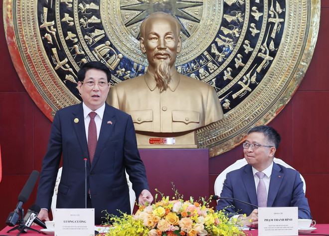梁强发表讲话。图自越通社 vna-potal-chu-tich-nuoc-luong-cuong-gap-go-dai-dien-cong-dong-nguoi-viet-nam-tai-trung-quoc-8255774.jpg