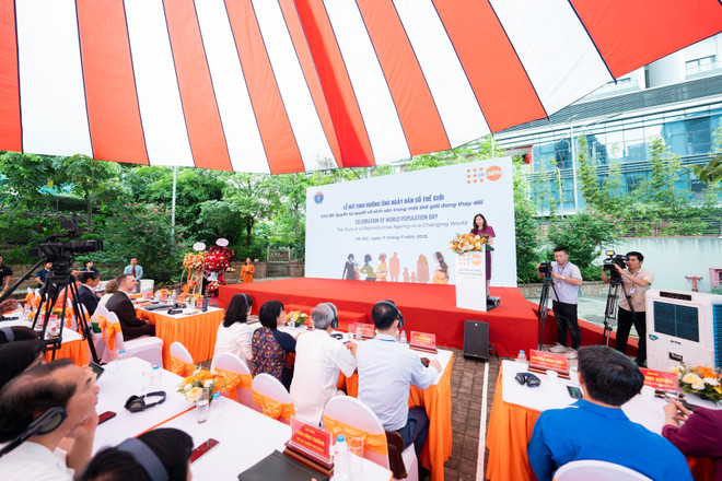 联合国常驻越南协调员宝琳·塔梅西斯。图自越通社 vna-potal-le-mit-tinh-huong-ung-ngay-dan-so-the-gioi-nam-2025-8143574.jpg