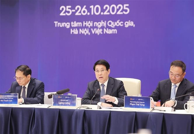 梁强发表讲话。图自越通社 vna-potal-chu-tich-nuoc-chu-tri-tong-duyet-le-mo-ky-cong-uoc-ha-noi-8356761.jpg