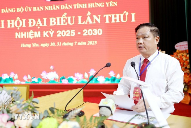 兴安省人民委员会党委书记、省人民委员会主席阮克慎发表讲话。图自越通社 3107-dai-hoi-dang-hung-yen-3.jpg