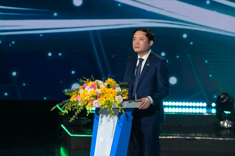 越南国家能源工业公司总经理黎玉山在活动上发言。图自越通社