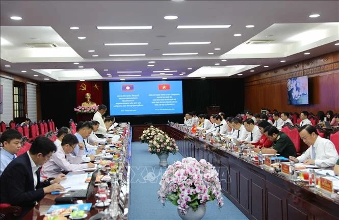 工作会议场景。图自越通社