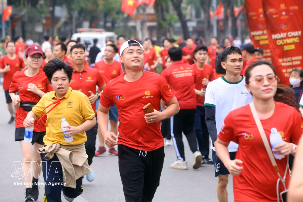 vnanet-potal-ngay-chay-olympic-2026-vi-suc-khoe-toan-dan-vi-an-ninh-to-quoc-8655800.jpg