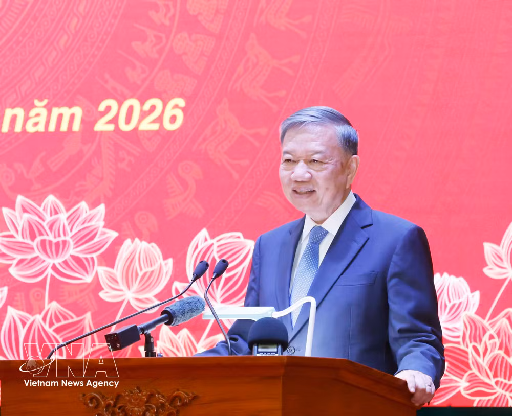 vnanet-potal-tong-bi-thu-chu-tich-nuoc-tham-lam-viec-voi-cuc-canh-sat-quan-ly-trai-giam-co-so-giao-duc-bat-buoc-truong-giao-duong-8884432-1.jpg