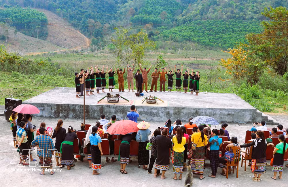 vnanet-potal-nghe-an-le-don-tieng-sam-dau-nam-cua-dan-toc-o-du-duoc-xep-hang-di-san-van-hoa-phi-vat-the-quoc-gia-8133630.jpg