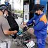 汽油价格上涨 柴油价格继续下降。图自越通社