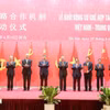越共中央总书记苏林同中共中央总书记，国家主席习近平共同见证中越铁路合作机制启动仪式。图自越通社
