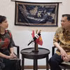 印度尼西亚东南亚研究中心（CSEAS）主任阿里斯曼接受越通社驻印尼记者的采访。图自越通社