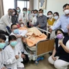 被诊断患有急性B淋巴细胞白血病的一名12岁女孩，近日由胡志明市输血—血液学医院的医生首次成功采用CAR-T免疫细胞疗法进行治疗。图自胡志明市输血及血液学医院