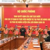 越南国防部向即将执行维和任务的军官授予国家主席任命书。图自qdnd.vn