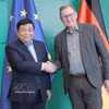 越南政府副总理阮志勇会见德国联邦议院副议长博多·拉梅洛。图自越通社