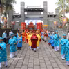 4月26日上午（农历三月初十），胡志明市市委、人民议会、人民委员会、越南祖国阵线胡志明市委员会在民族历史文化公园雄王纪念区举行了2026丙午年雄王祭祖大典。图自越通社