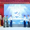 全程人工智能自助服务终端系统亮相仪式。图自越通社