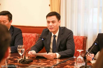 越南外交部副部长邓黄江。图自《国际报》