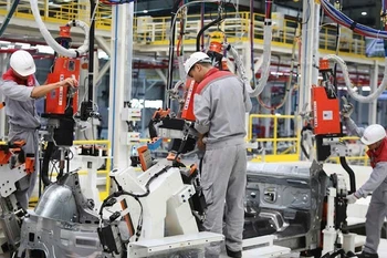 2025年前六个月，广宁省地区生产总值（GRDP）同比增长11.03%，在全国63个省市中位列第八，延续了稳定的高增长态势。图自互联网