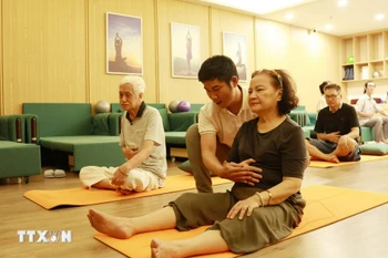 自2025年7月1日起，年满75岁的老年人将正式享受社会养老金补贴。图自越通社