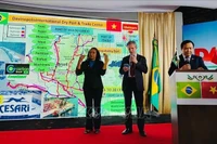 越南驻巴西大使裴文毅在达维诺波利斯市举行的活动上发表讲话。图自越通社