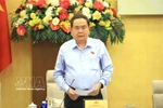 越共中央政治局委员、国会主席、国家选举委员会主席陈青敏主持召开国家选举委员会第五次会议 图自越通社