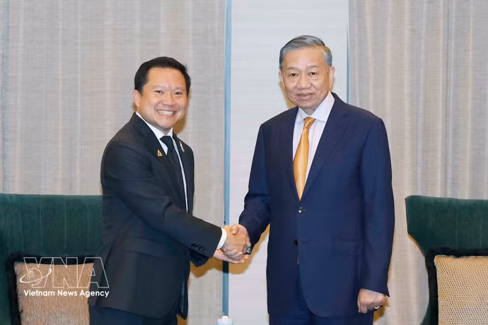 越共中央总书记、国家主席苏林会见泰国TCC集团董事局执行主席、ThaiBev公司董事长兼首席执行官塔帕纳·斯里瓦达纳巴迪 图自越通社