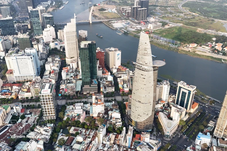 位于胡志明市中心的Bitexco金融大厦。图自越通社