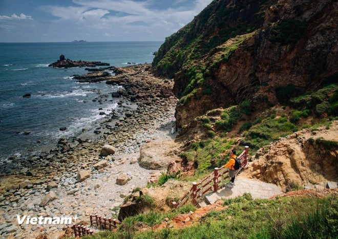 嘉莱省归仁东坊奇窝（Kỳ Co）景点。图自越通社