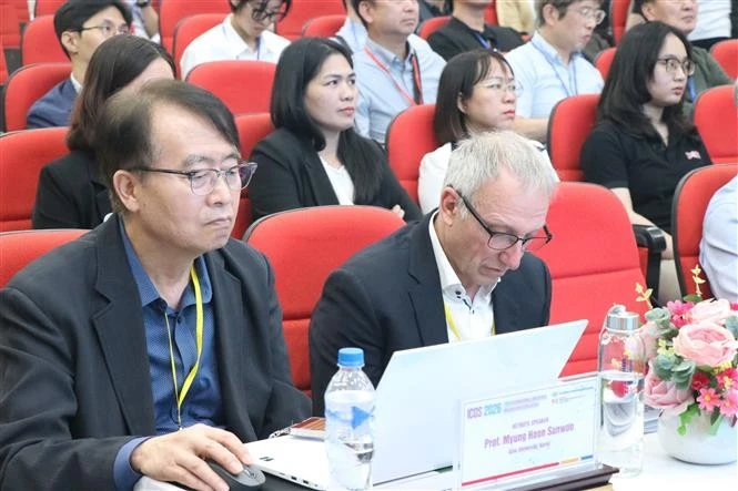 参加研讨会的各位代表。图自越通社