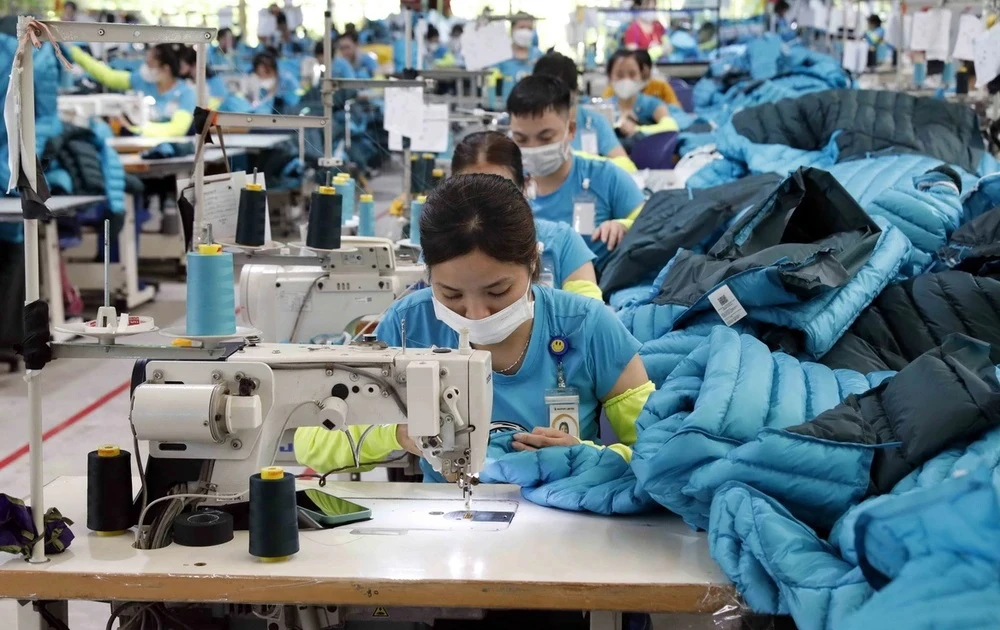 越南纺织服装业:促进绿色发展 实施市场多元化 | Vietnam+ (VietnamPlus)